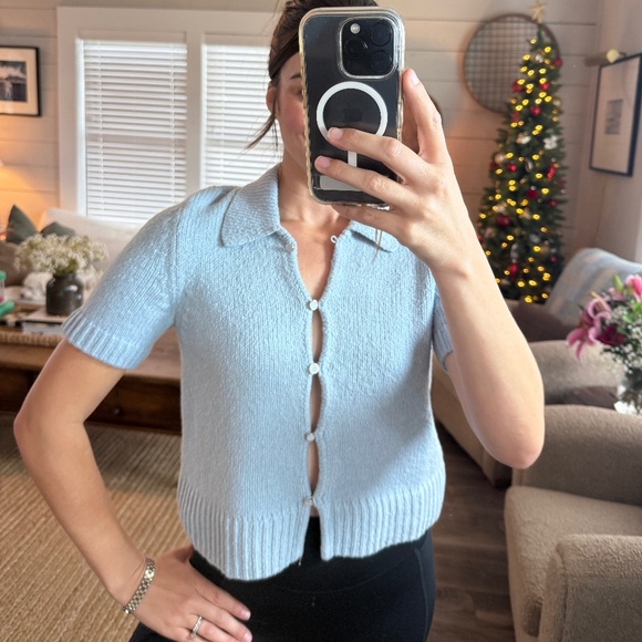 Abercrombie & Fitch Short Sleeved Sweater - Picture 3 of 5